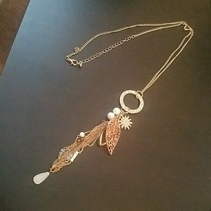 Gold necklace *comes with free gift!!!